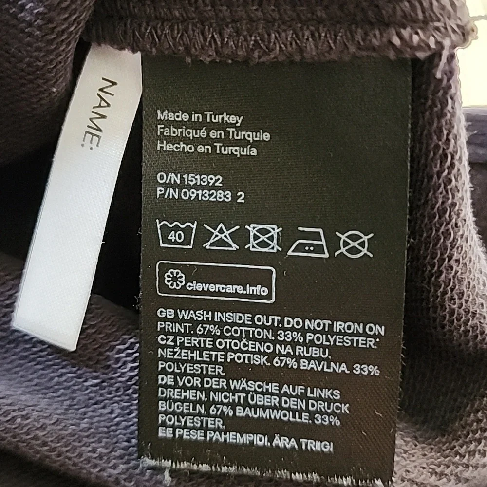 H&M Alice In Wonderland sweater dress size 6